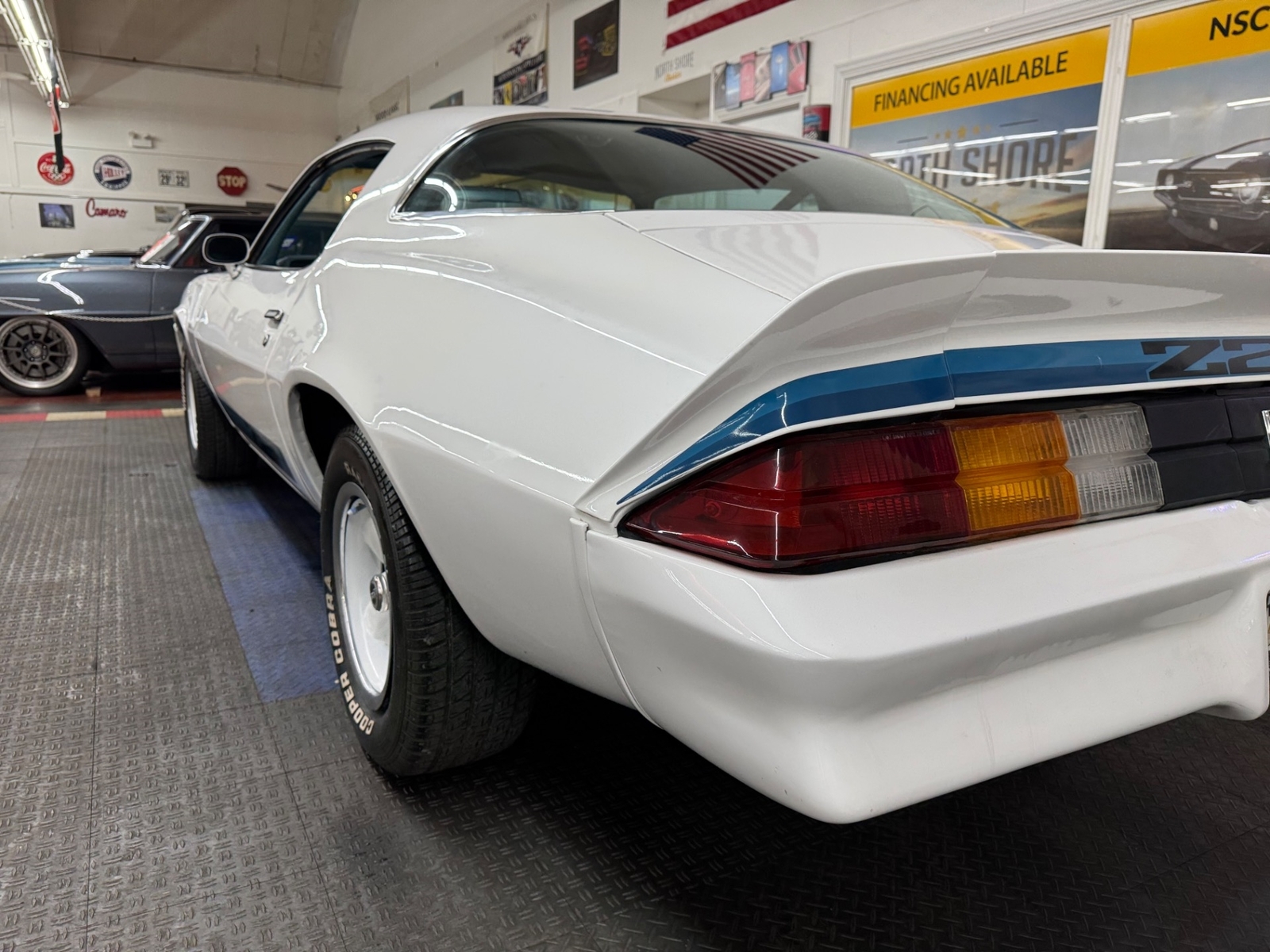 Chevrolet-Camaro-1979-2-Door-24