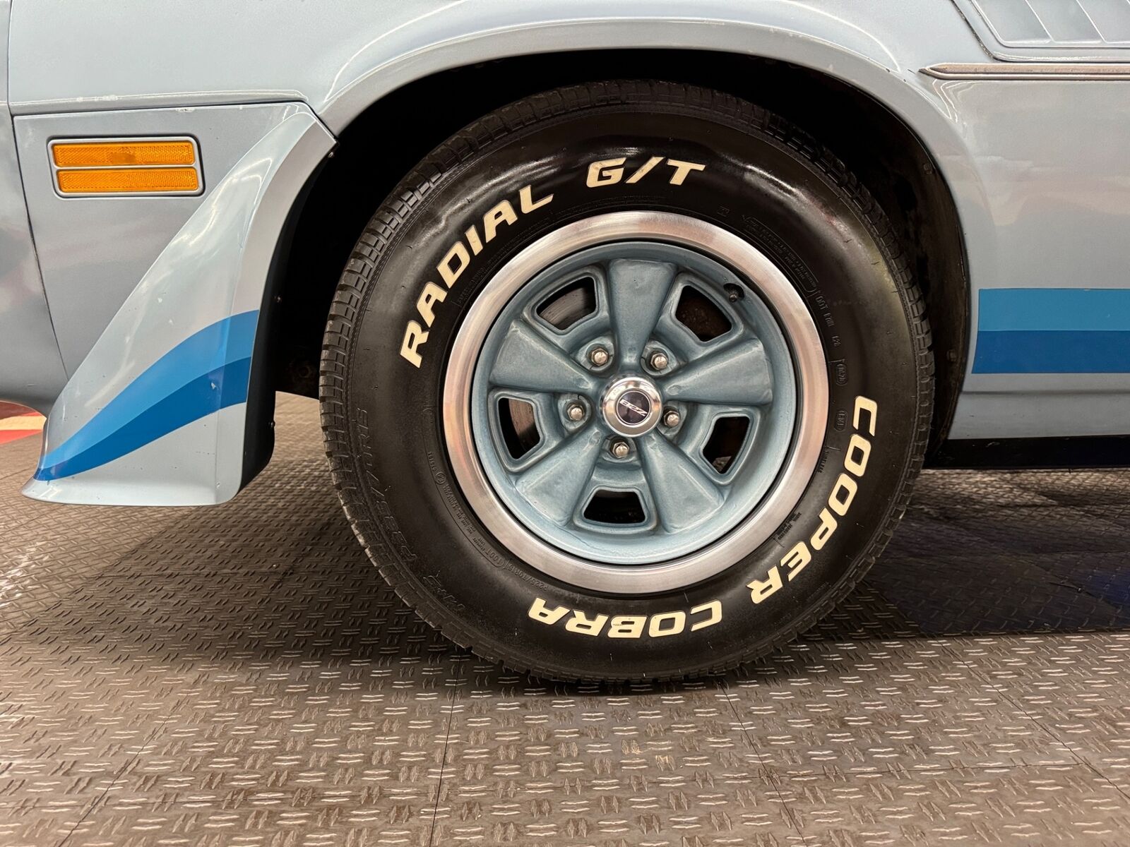 Chevrolet-Camaro-1979-2-Door-25
