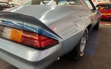 Chevrolet-Camaro-1979-2-Door-27