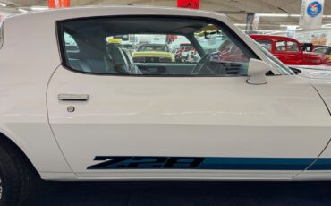 Chevrolet-Camaro-1979-2-Door-29