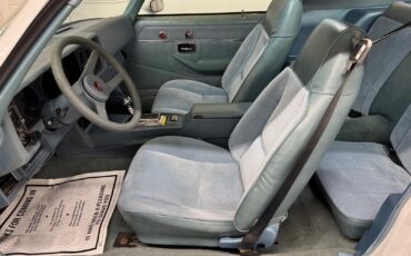 Chevrolet-Camaro-1979-2-Door-32