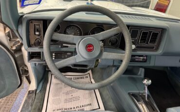 Chevrolet-Camaro-1979-2-Door-33