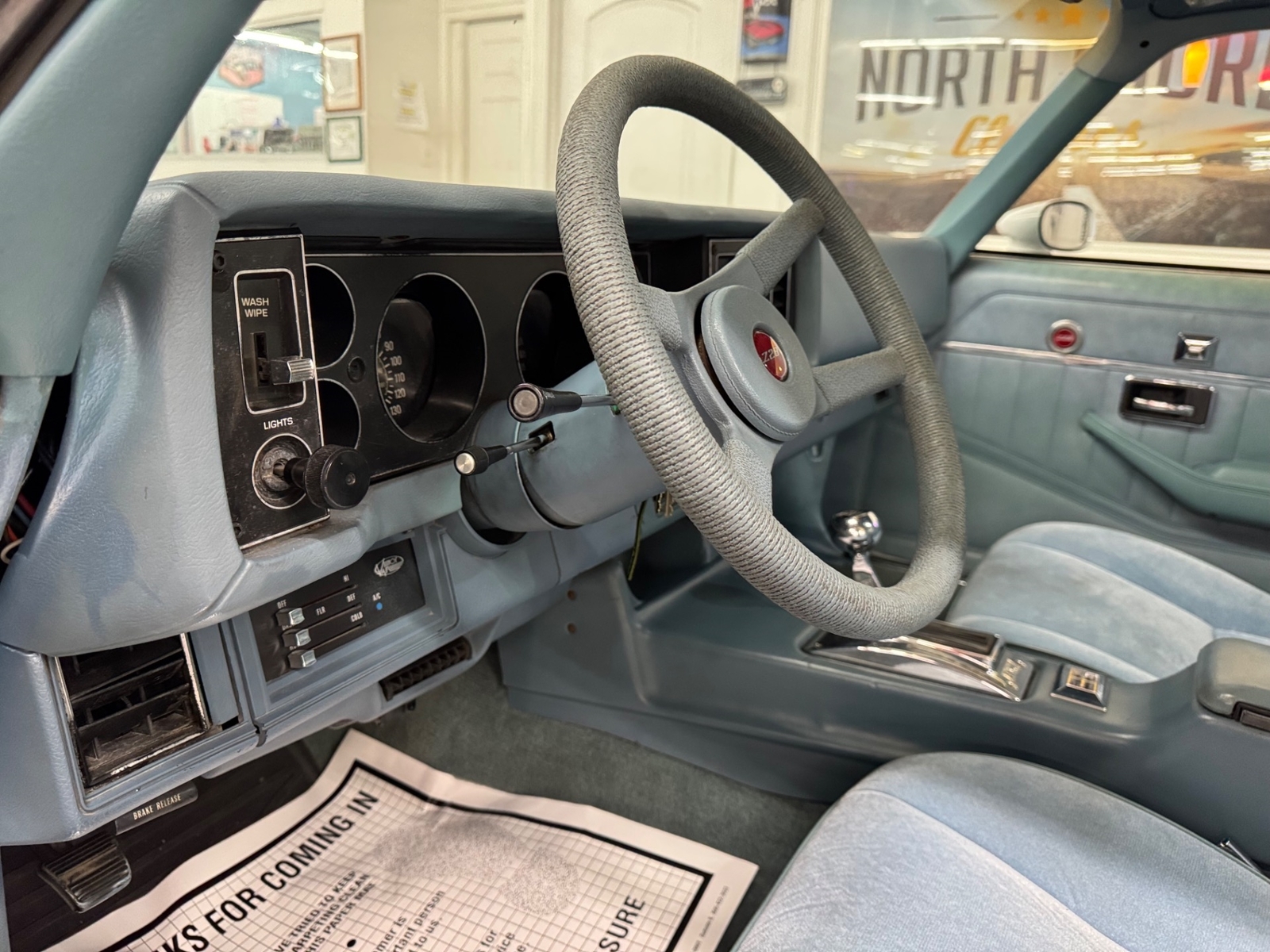 Chevrolet-Camaro-1979-2-Door-35