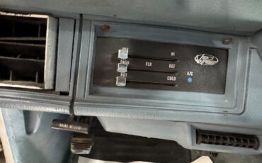Chevrolet-Camaro-1979-2-Door-36