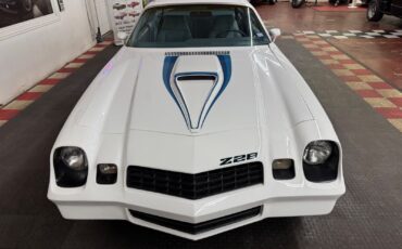 Chevrolet-Camaro-1979-2-Door-4