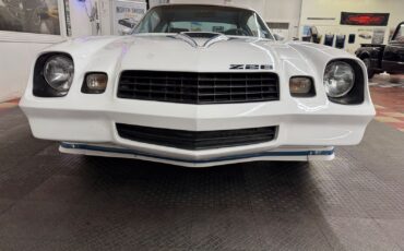 Chevrolet-Camaro-1979-2-Door-6