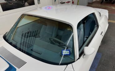 Chevrolet-Camaro-1979-2-Door-9