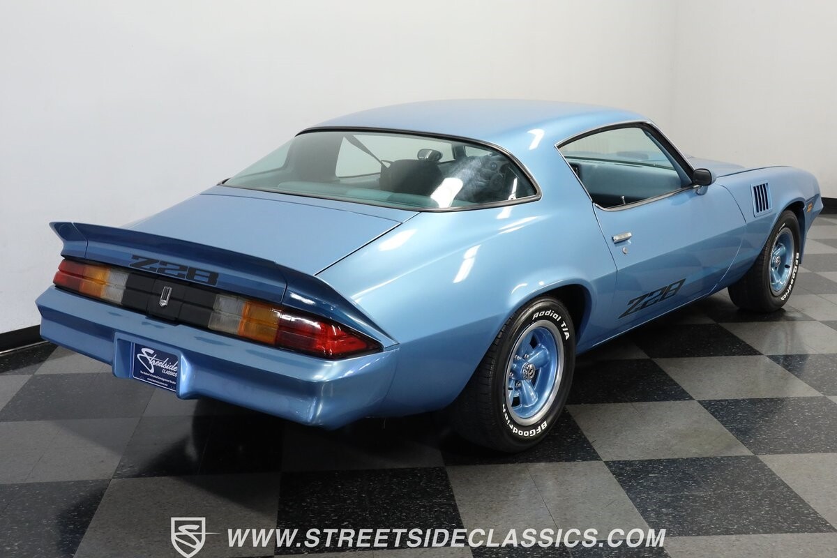 Chevrolet-Camaro-1979-Coupe-10
