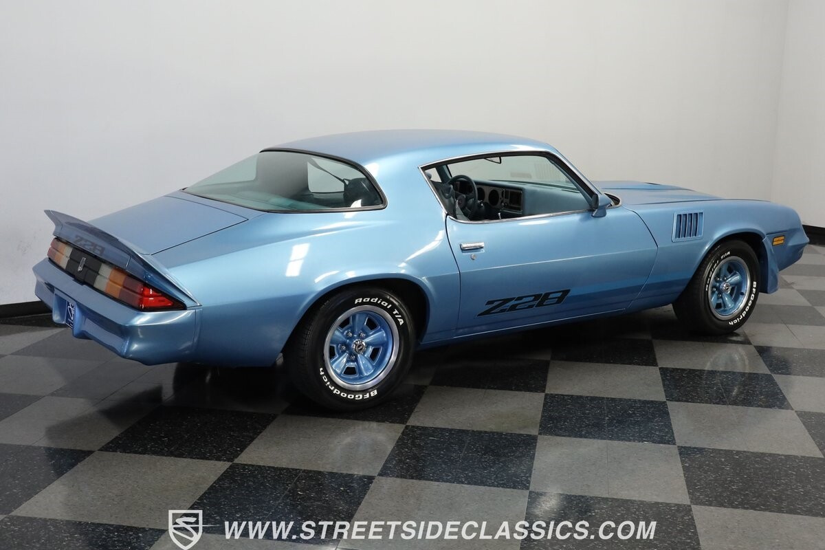 Chevrolet-Camaro-1979-Coupe-11