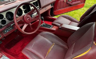 Chevrolet-Camaro-1979-Coupe-12