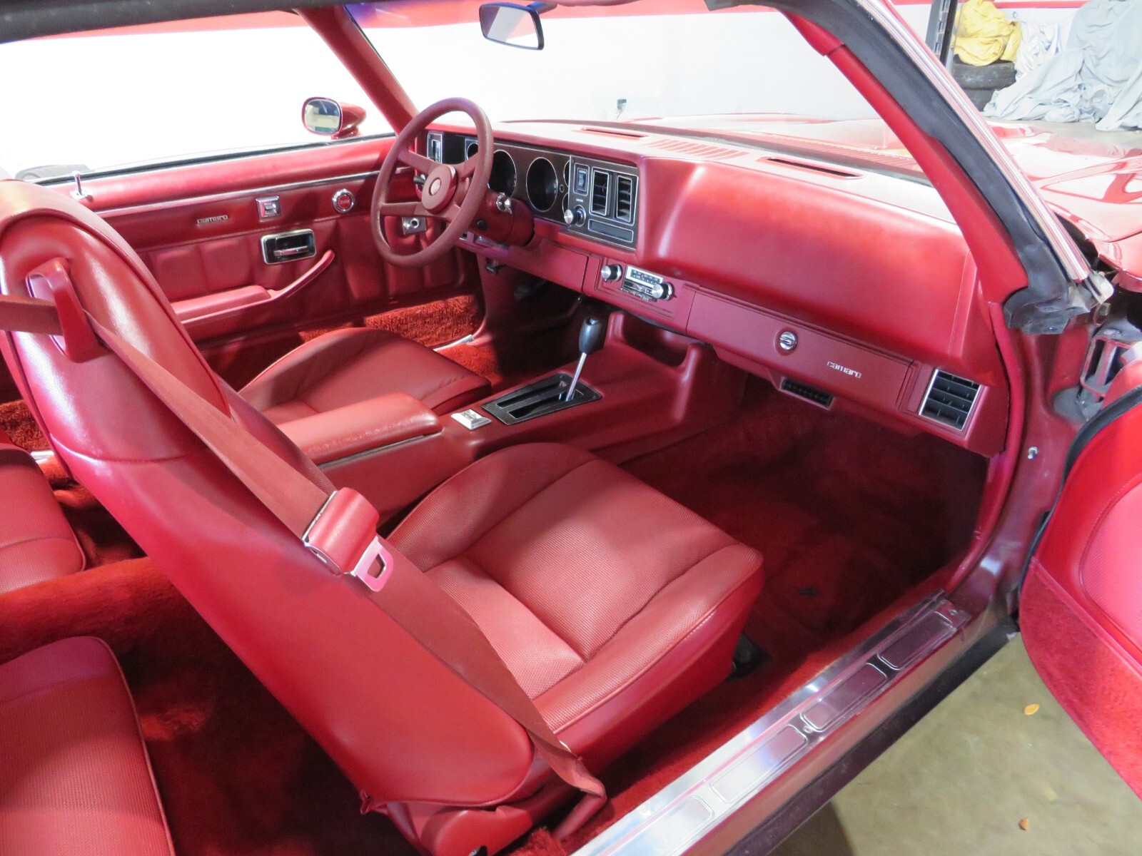 Chevrolet-Camaro-1979-Coupe-13