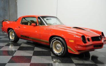 Chevrolet-Camaro-1979-Coupe-13