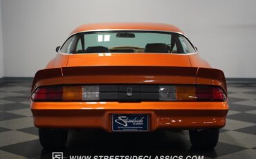 Chevrolet-Camaro-1979-Coupe-13
