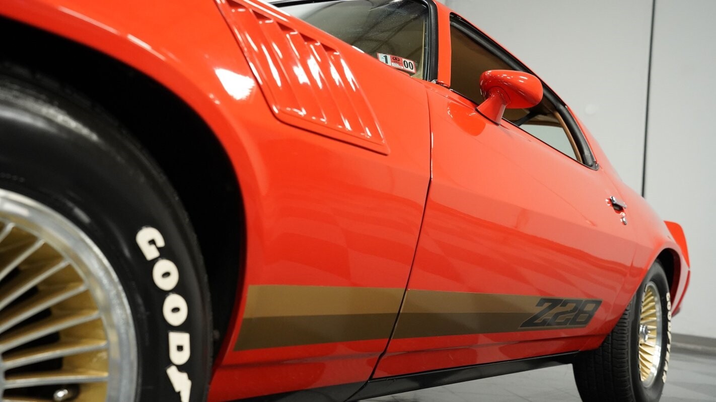 Chevrolet-Camaro-1979-Coupe-18