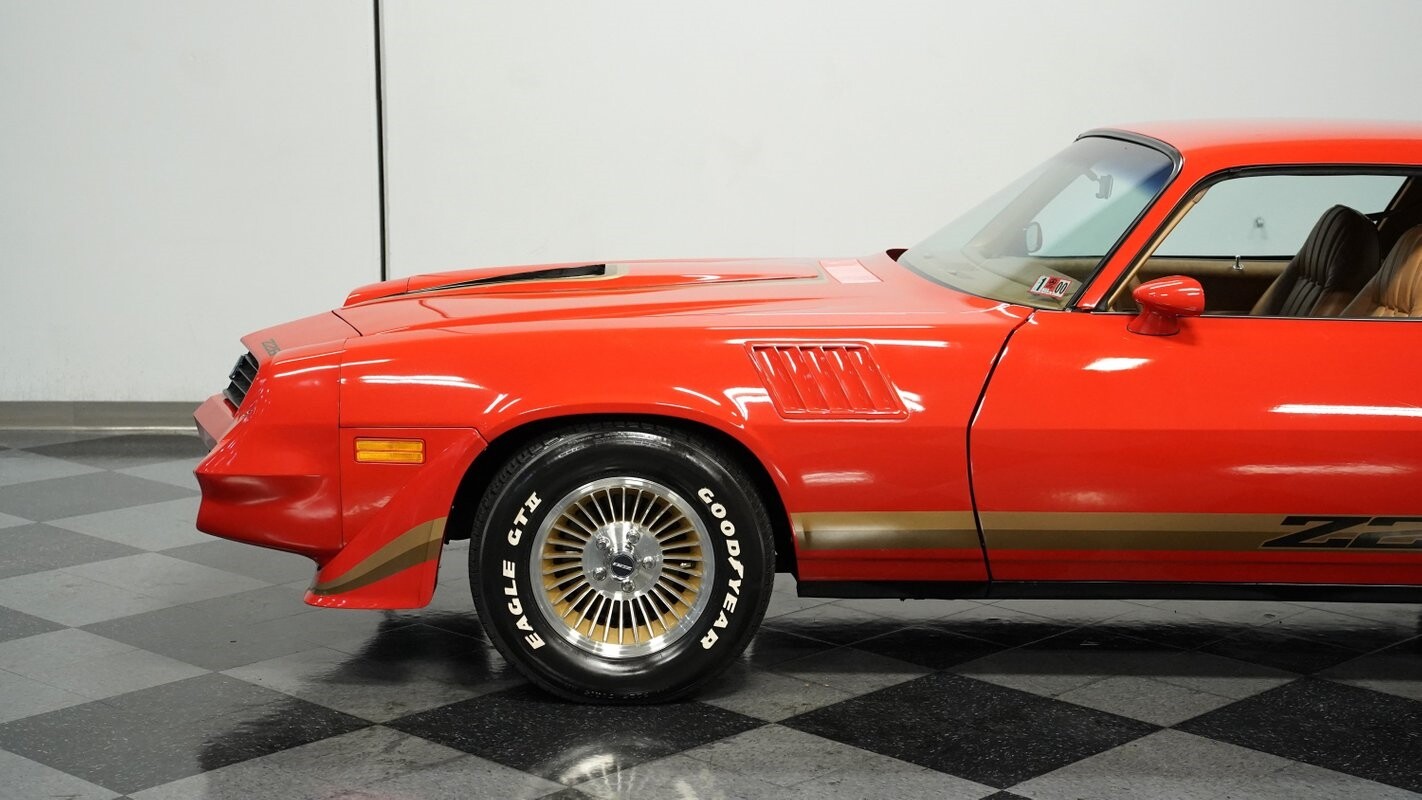 Chevrolet-Camaro-1979-Coupe-19