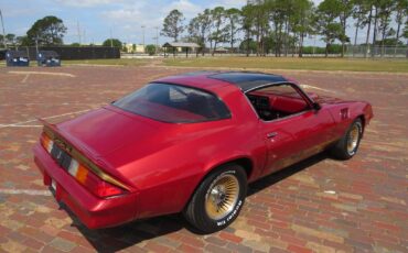 Chevrolet-Camaro-1979-Coupe-2