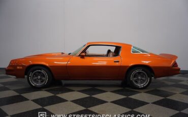Chevrolet-Camaro-1979-Coupe-2