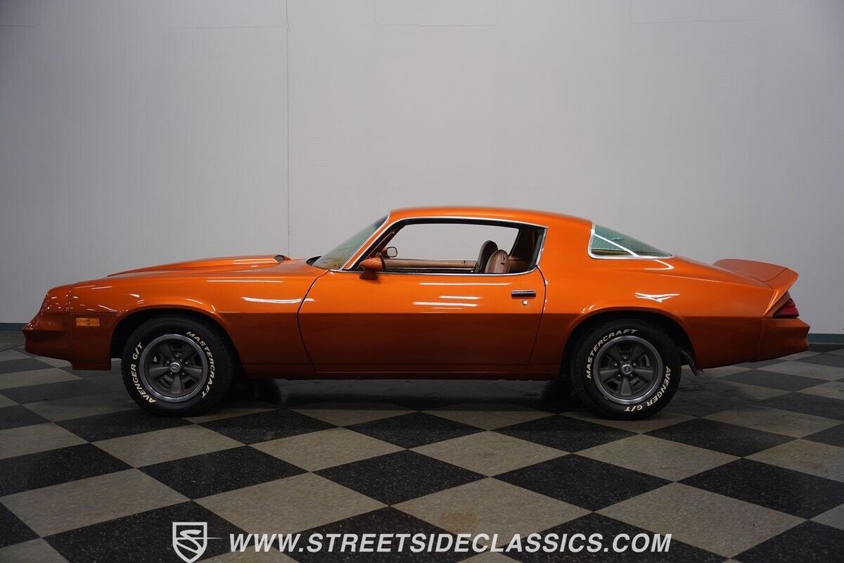 Chevrolet-Camaro-1979-Coupe-2