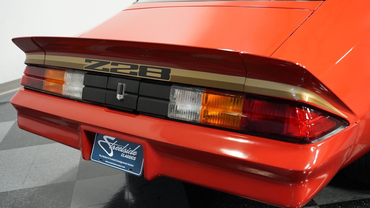 Chevrolet-Camaro-1979-Coupe-21