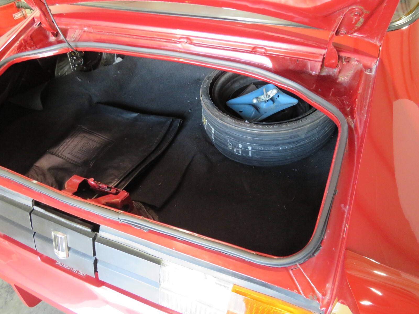 Chevrolet-Camaro-1979-Coupe-24