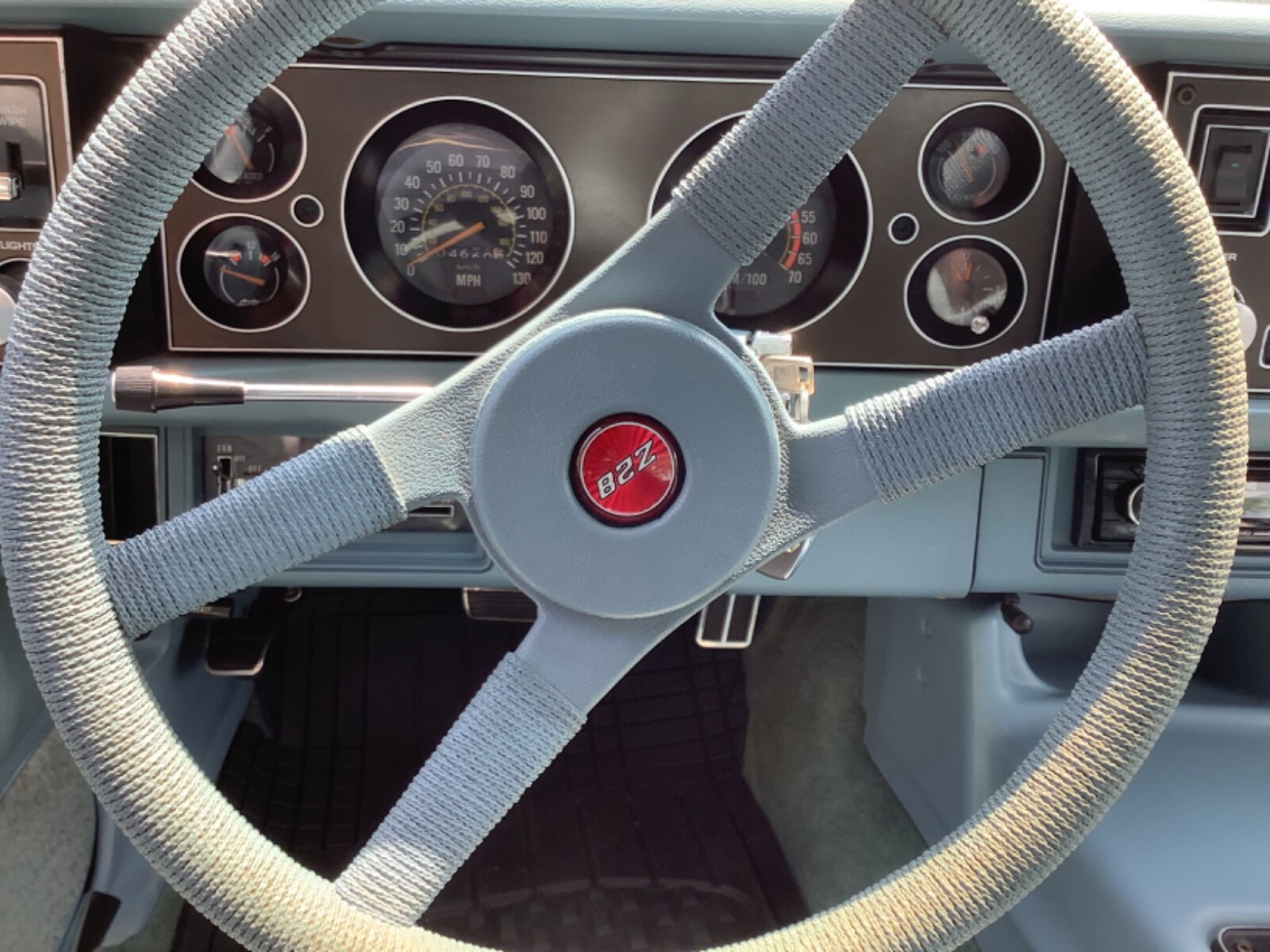 Chevrolet-Camaro-1979-Coupe-26