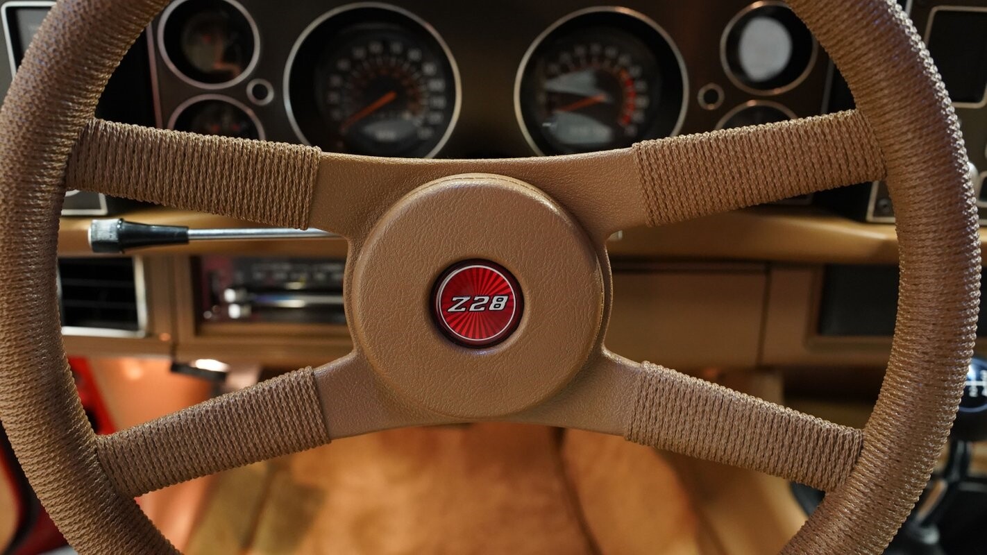 Chevrolet-Camaro-1979-Coupe-30