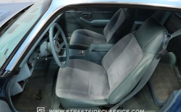 Chevrolet-Camaro-1979-Coupe-34