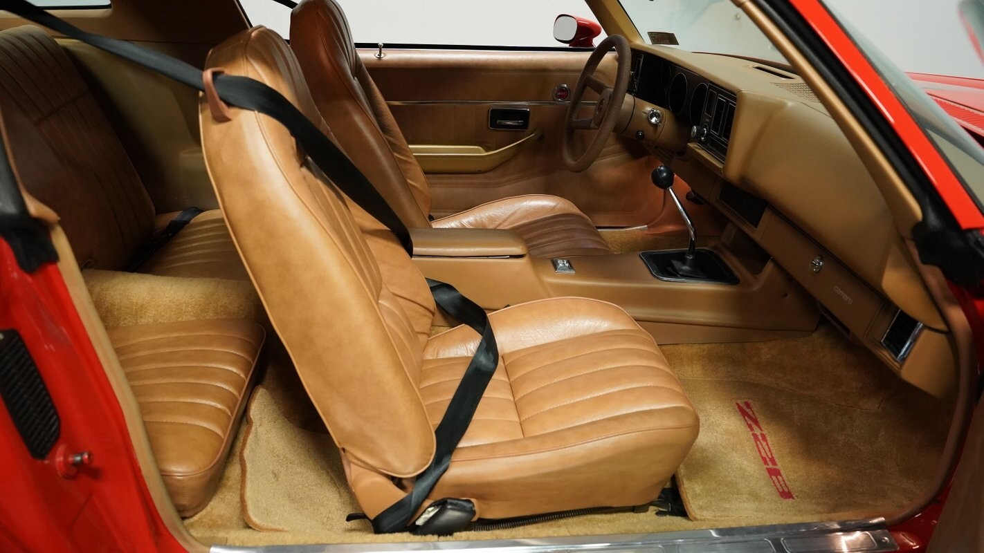 Chevrolet-Camaro-1979-Coupe-38