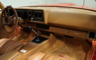 Chevrolet-Camaro-1979-Coupe-39