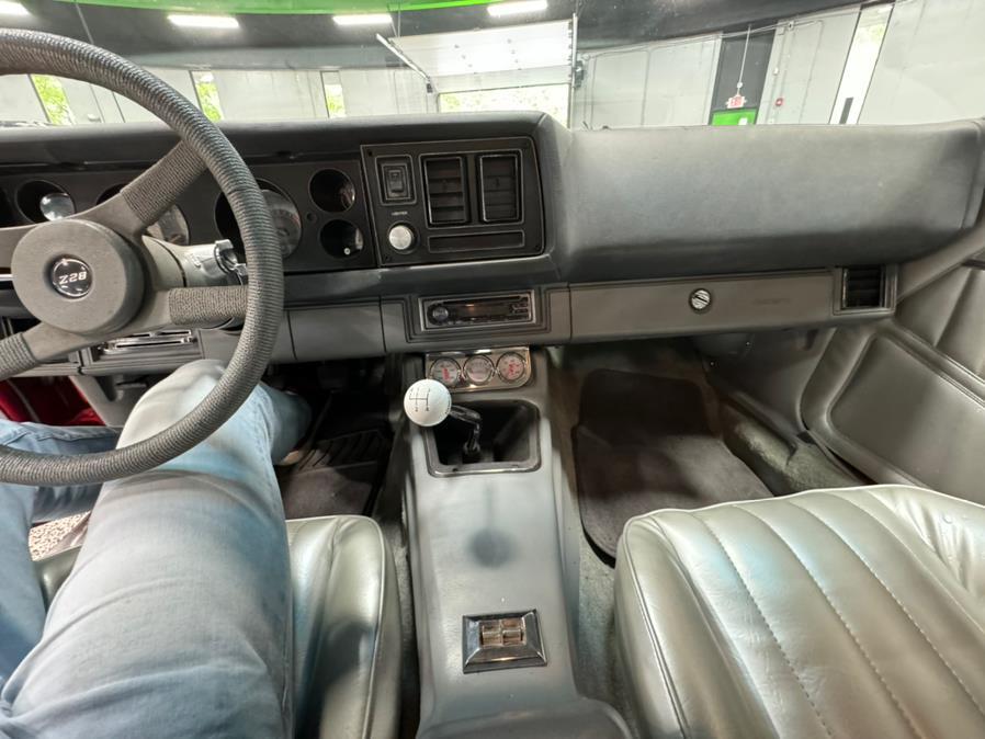 Chevrolet-Camaro-1980-2-Door-Coupe-14