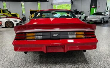Chevrolet-Camaro-1980-2-Door-Coupe-3