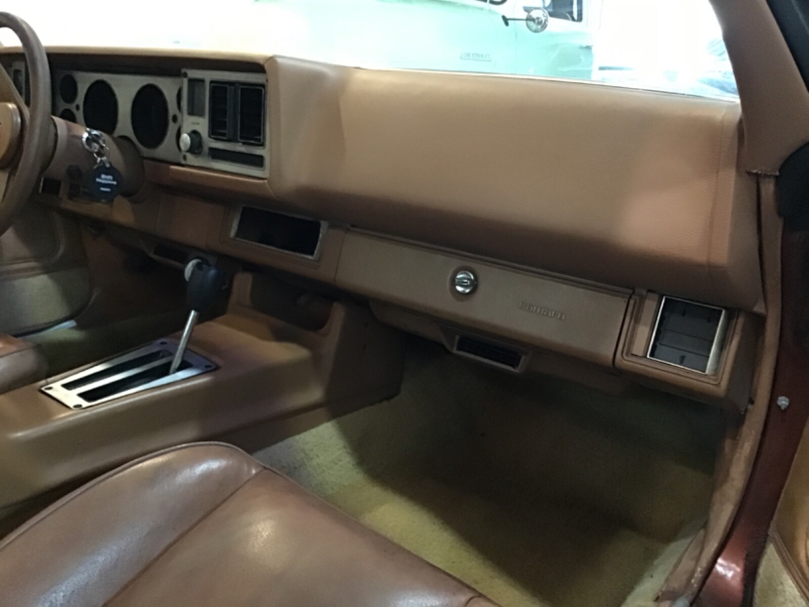 Chevrolet-Camaro-1980-Coupe-12