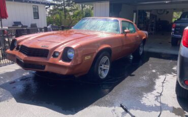 Chevrolet-Camaro-1980-Coupe-2