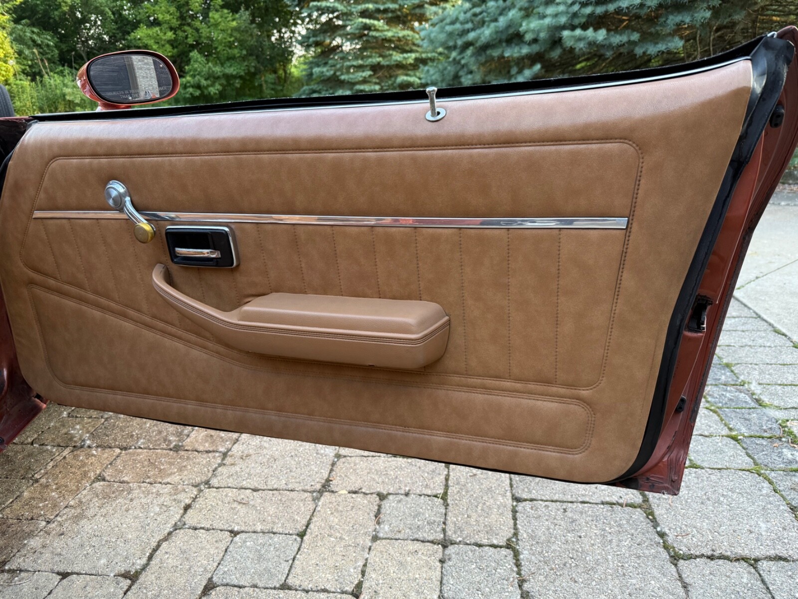 Chevrolet-Camaro-1980-Coupe-24