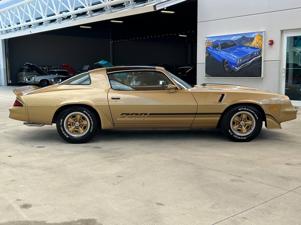 Chevrolet-Camaro-1980-Hatchback-3