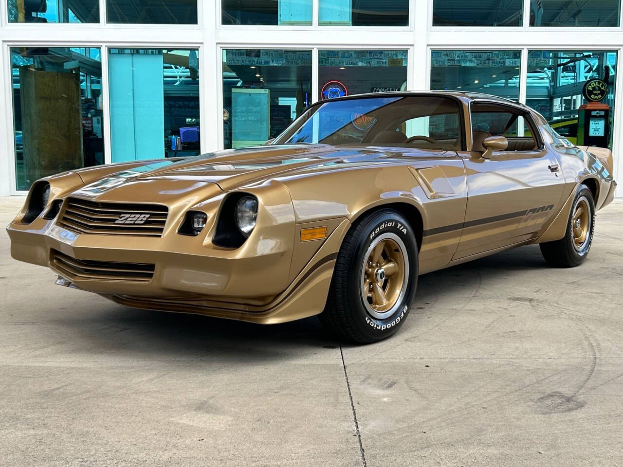 Chevrolet-Camaro-1980-Hatchback