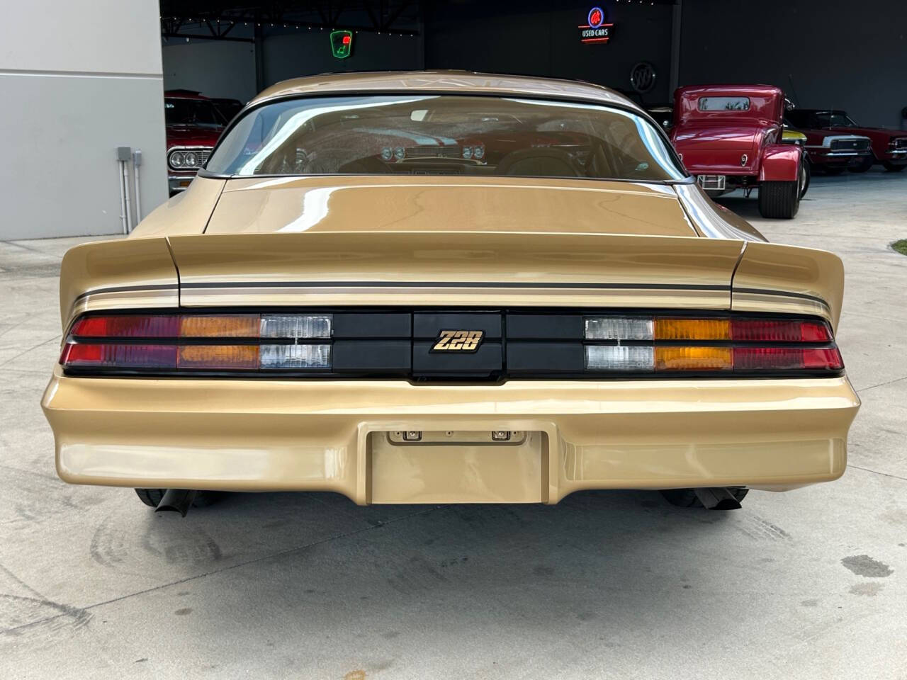 Chevrolet-Camaro-1980-Hatchback-5