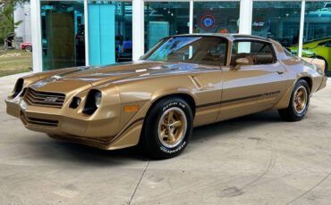 Chevrolet-Camaro-1980-Hatchback-8
