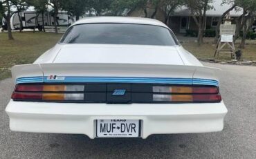Chevrolet-Camaro-1980-white-2