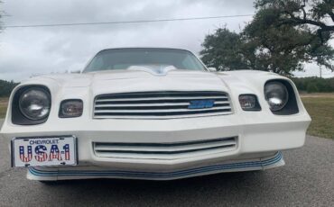 Chevrolet-Camaro-1980-white-8