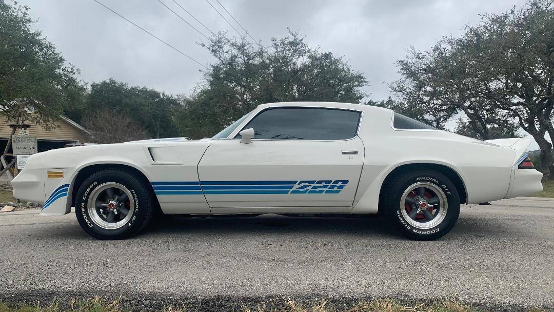 Chevrolet Camaro  1980 white