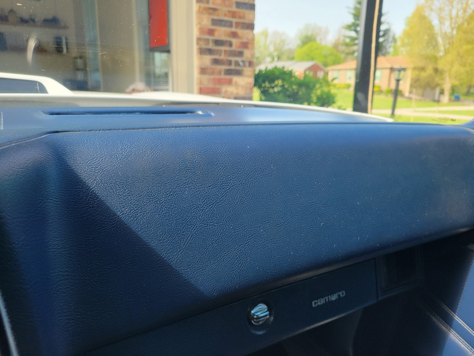 Chevrolet-Camaro-1981-27