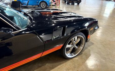 Chevrolet-Camaro-1981-American-Muscle-Car-10