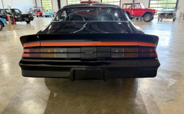 Chevrolet-Camaro-1981-American-Muscle-Car-13