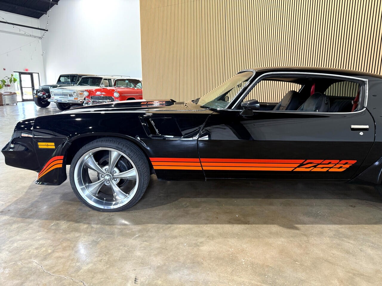 Chevrolet-Camaro-1981-American-Muscle-Car-16