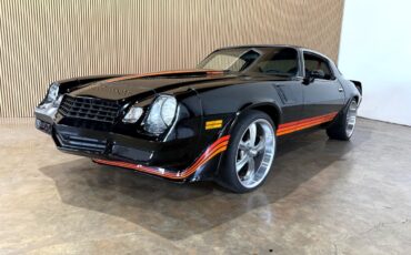 Chevrolet-Camaro-1981-American-Muscle-Car-2