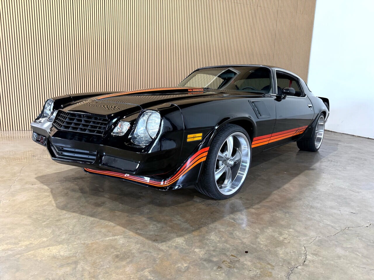 Chevrolet-Camaro-1981-American-Muscle-Car-2