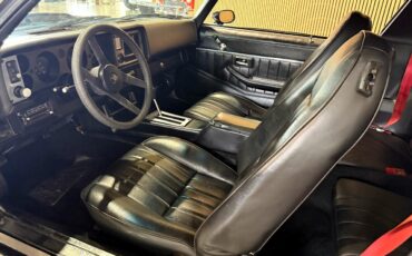 Chevrolet-Camaro-1981-American-Muscle-Car-21