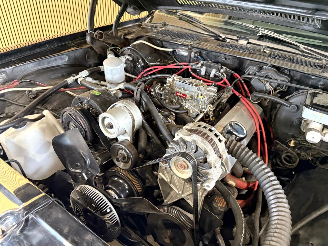 Chevrolet-Camaro-1981-American-Muscle-Car-35