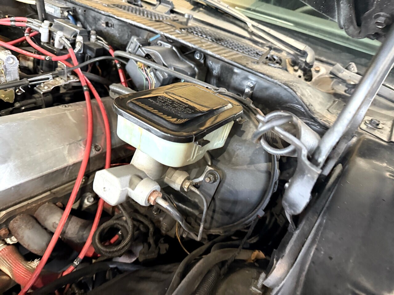 Chevrolet-Camaro-1981-American-Muscle-Car-37